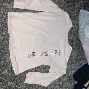 Under Armour long sleeve tshirt